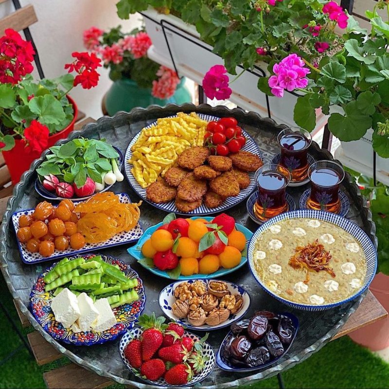 برگزاری مراسم افطاری در تالار برگزاری مراسم افطاری در تالار