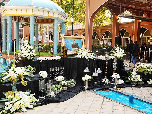 نکات مهم تزیین میز ختم: چگونه یک میز ترحیم زیبا و معنادار بچینیم؟